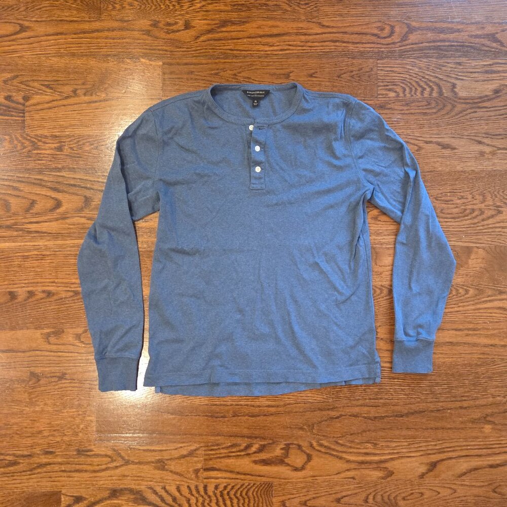 Banana Republic Navy Henley, Luxe Touch Performance